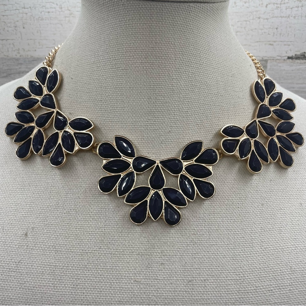 New With Tag Unsigned Gold Tone Navy Acrylic Inset Statement Flower Bib Necklace